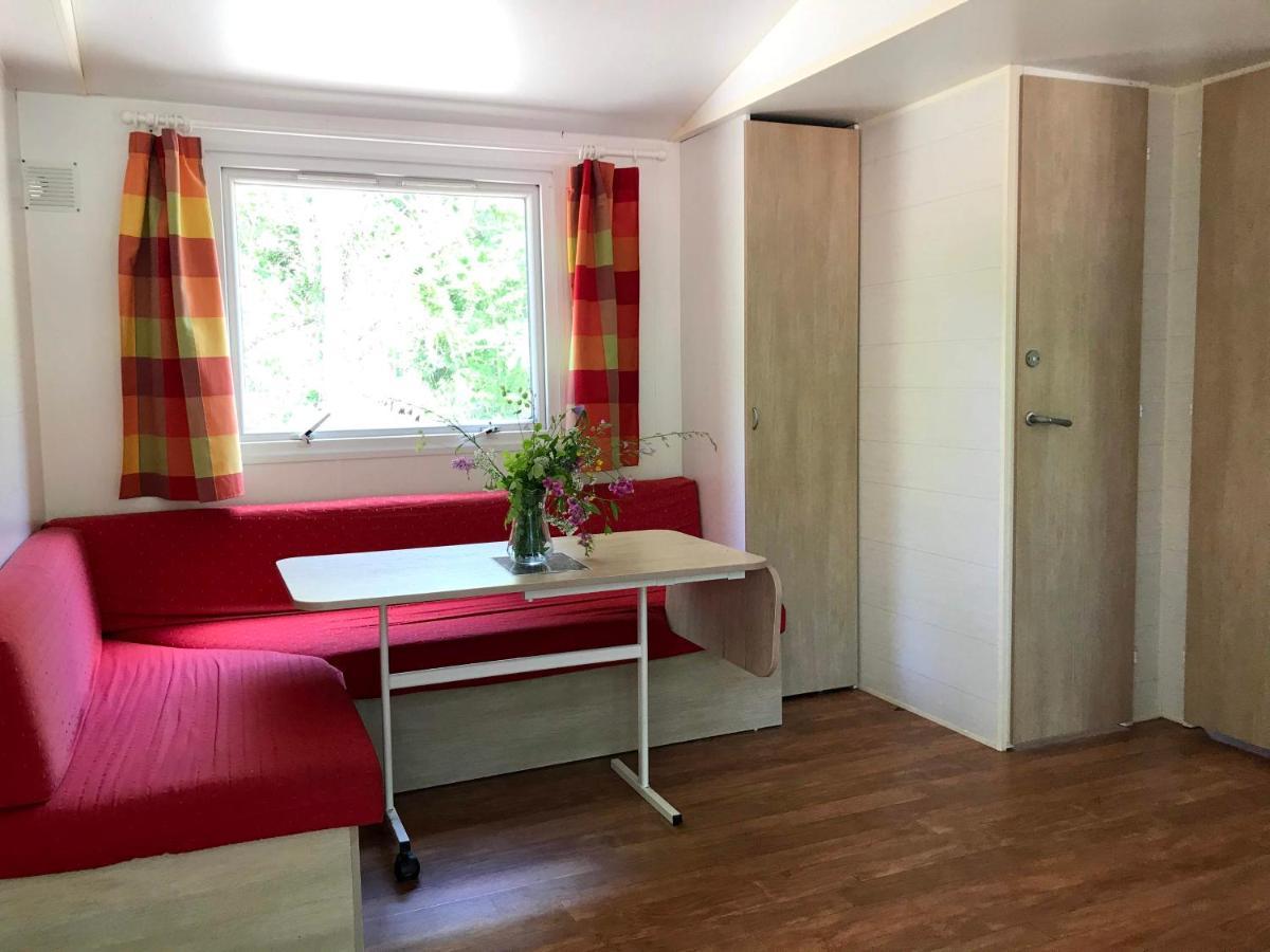 Camping La Bernede 렌 레 벵 외부 사진
